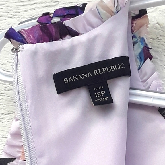 Banana Republic. Floral Dress. Size: 12 Petite. - Picture 5 of 5